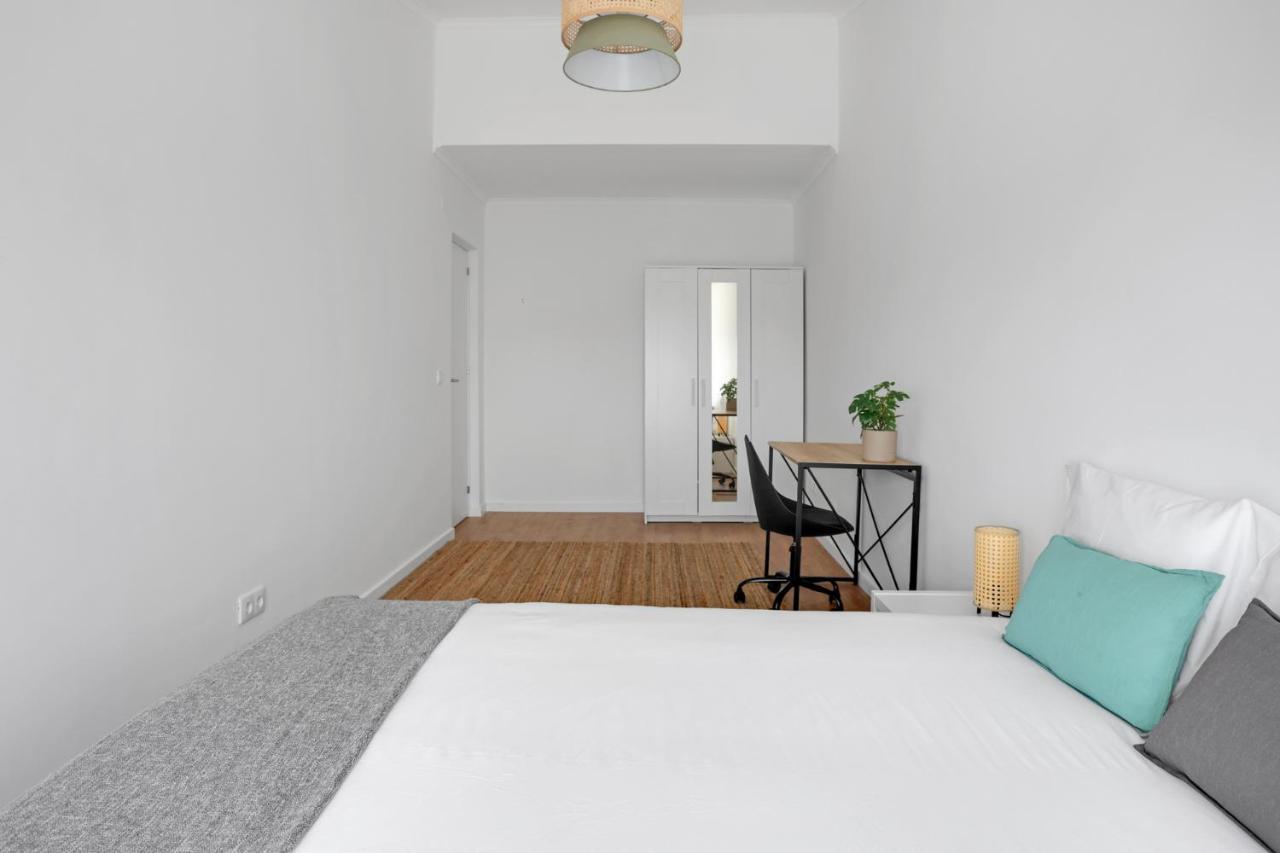 Sunny 2 Bedroom Apartment In Almada - Balconies With River View Luaran gambar