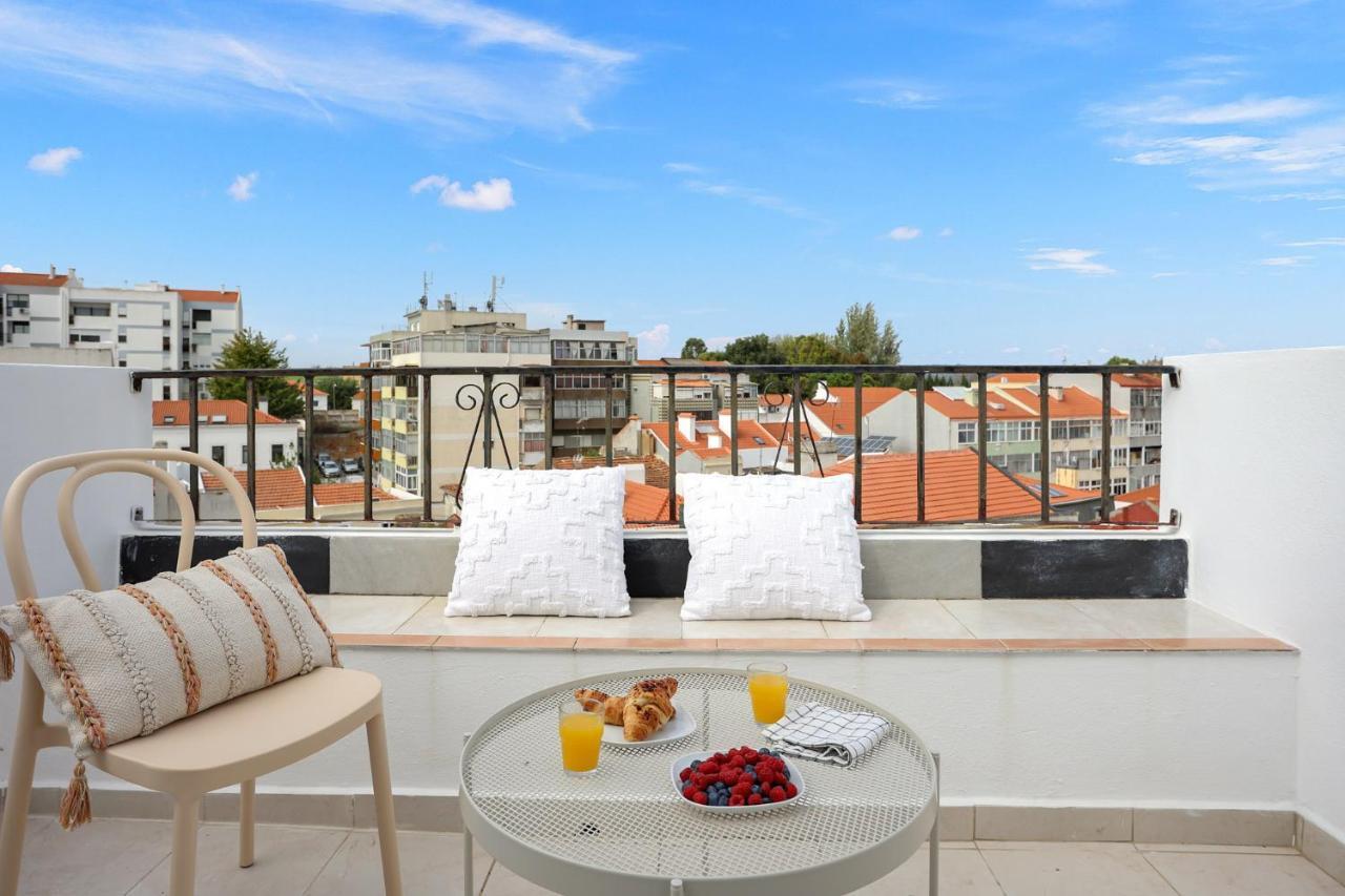 Sunny 2 Bedroom Apartment In Almada - Balconies With River View Luaran gambar